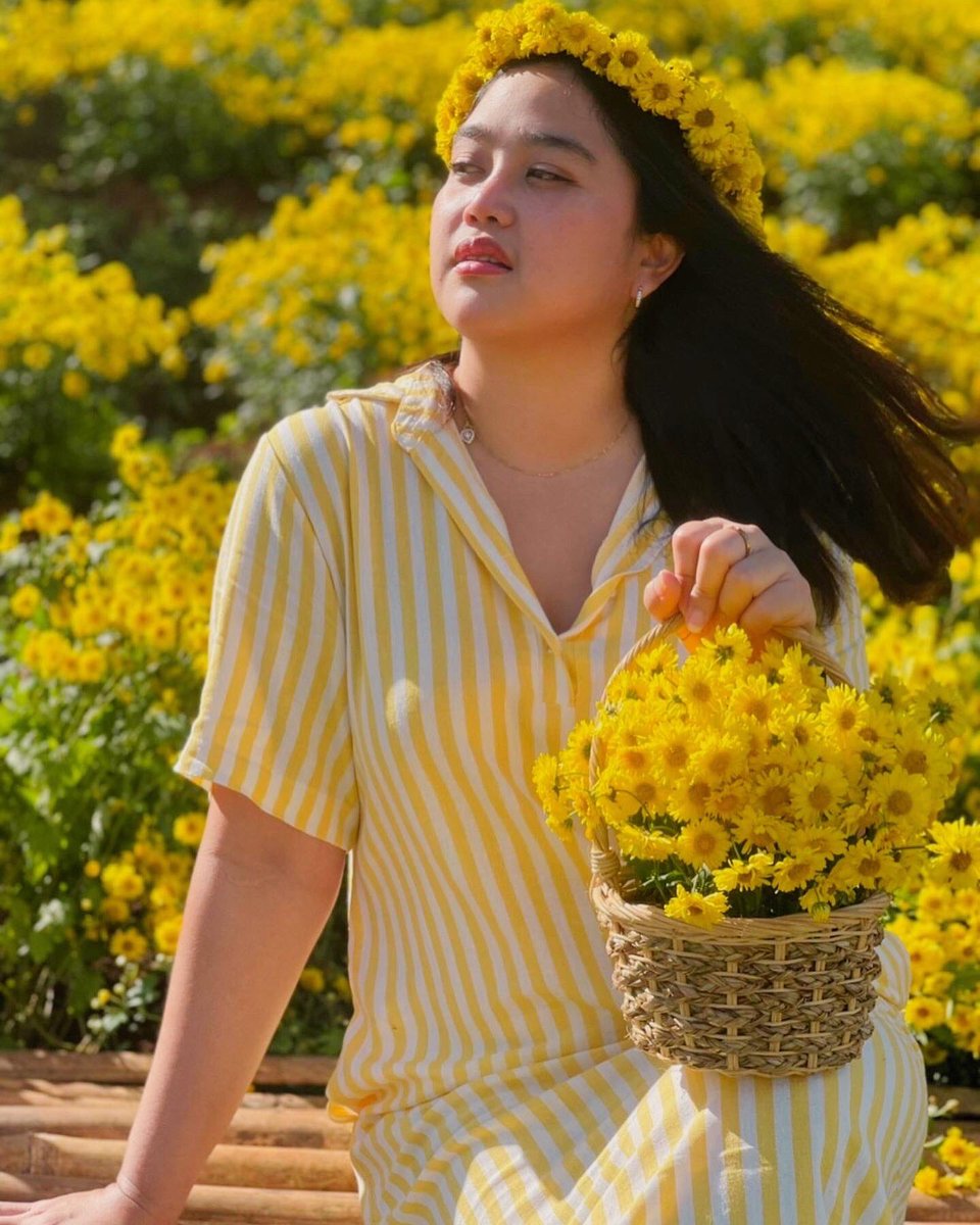numfonnumfon26's tweet photo. 😘🌼ความ ฝดใฝ ยังไม่หมด🌼😘
รูปกว่าจะได้ ฝ่าดงผึ้งเป็นล้านครับ ^^ https://t.co/qKfd5h54iE