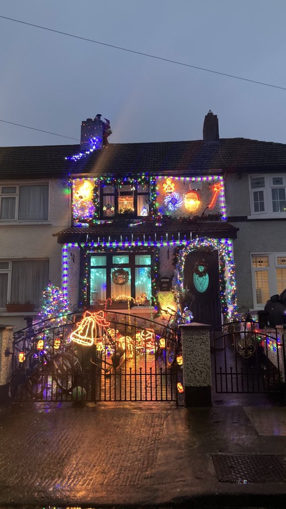 CrumlinCycles's tweet photo. Attention

@CrumlinCycles needs you 👉😁👈 

On Sunday Dec 19th, we will be coming together to cycle the streets of our community, to see the ‘Best-Lit Houses of Crumlin’.

We need you to let us know what streets the best lit houses of Crumlin are on!

Here’re are some! https://t.co/Nb2Fq5cxPI
