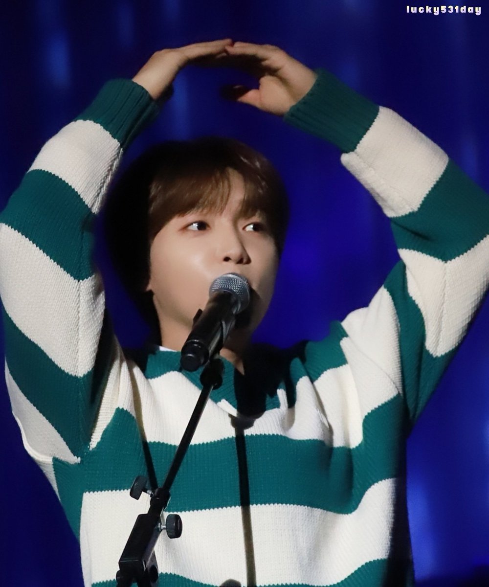 lucky531day's tweet photo. 211211 썸데이플레로마 
관객들과 불타는 소통중👀
#정세운 #JEONGSEWOON https://t.co/TRsV1NBnJB