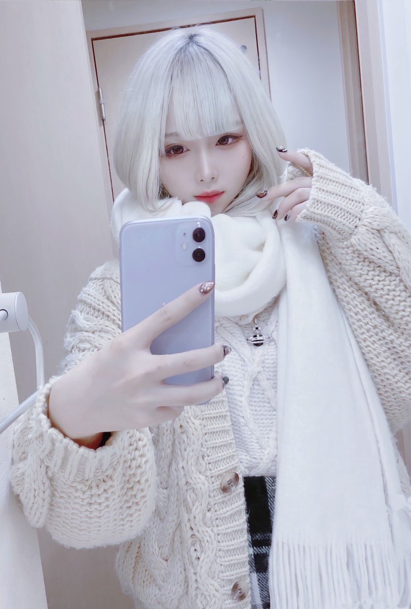 1girl solo phone selfie white hair holding phone holding  illustration images