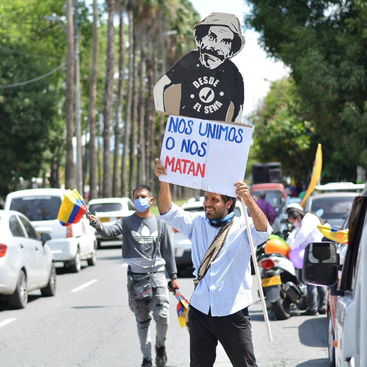 paeubega's tweet photo. #GarantiasParaAlfredoMondragon es lo que exigimos jóvenes aprendices y egresados del SENA que nos sentimos representados por un líder social como @AlfreMondragon. ¿De qué otra manera se puede pensar en el @PoloDemocratico si no es respetando estos liderazgos? https://t.co/HzcGNcp8gf