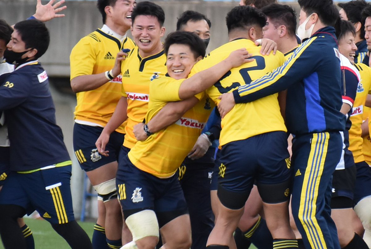 amaneyuki's tweet photo. 12.11　秩父宮
全勝優勝の喜��を全身で表現😆

#トップイーストもいいぞ 
#yakultlevins
#ヤクルトレビンズ https://t.co/8oAXQ0p3WR