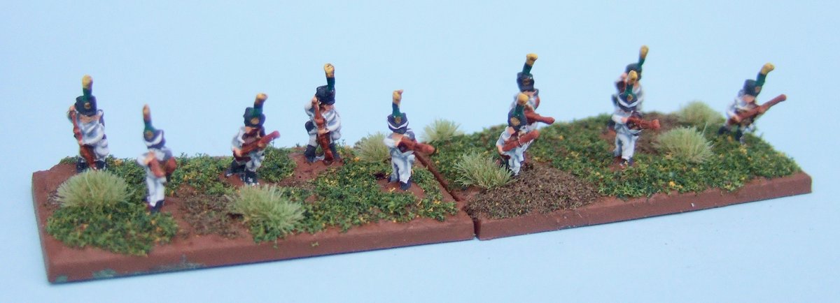 ironcow2103's tweet photo. More 'joy of six'. 6mm Napoleonic French from
@elhank0 painted up as Italian 4/1, 2/4 and (smaller) 4/4 Line from 1 Brigade, 15 Division in Germany 1813 for #BlackPowder and some Volteggiatori skirmish bases. Hopefully @andre_crow is leading them to victory for me today. https://t.co/wUHoreBscd