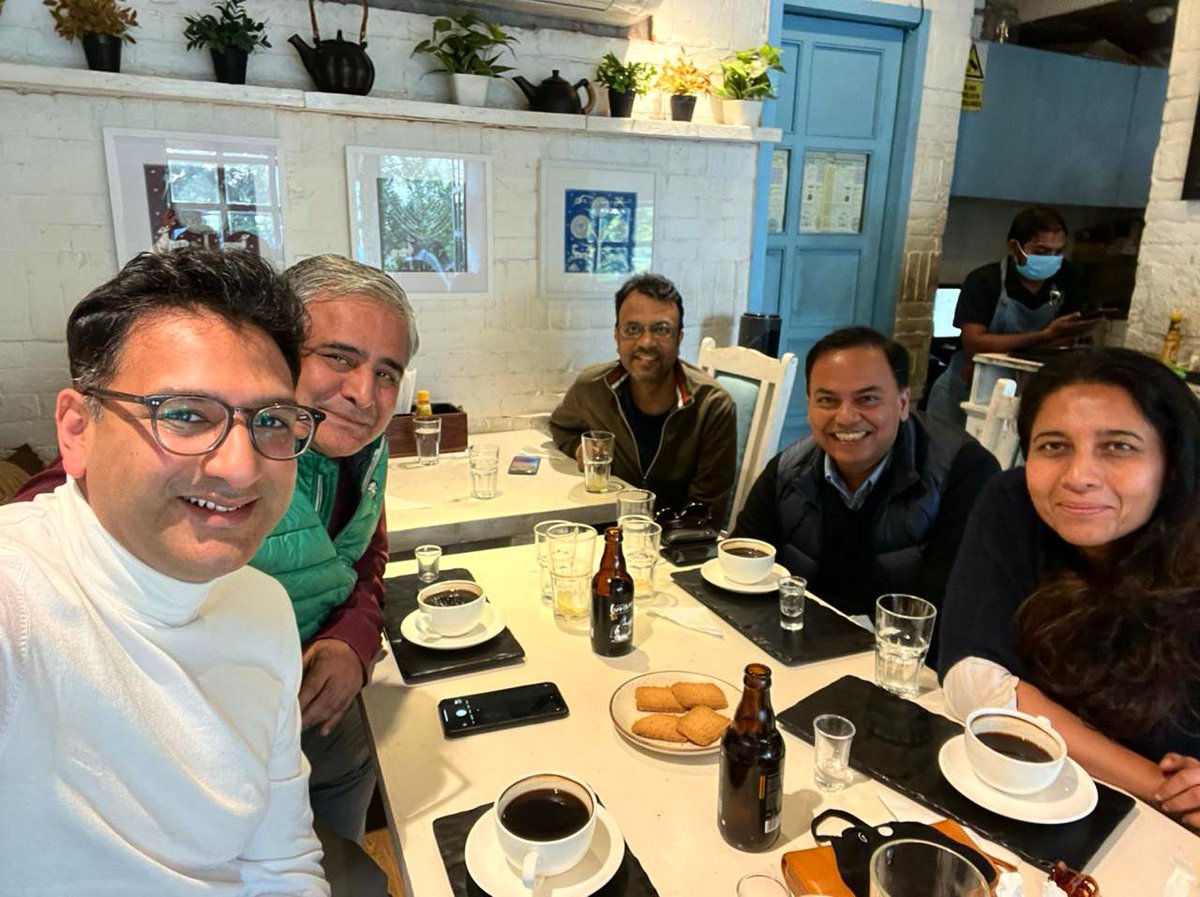 Lovely catch up with friends from NCR startup world: <a href="/kapoortej/">kapoortej</a> @AnupOrios <a href="/deepakabbot/">Deepak Abbot</a> #Shuchimukerjee at this quaint flavour-meets-soul hangout called <a href="/BistroPetit_/">Bistro Petit</a> (as Shuchi puts it)