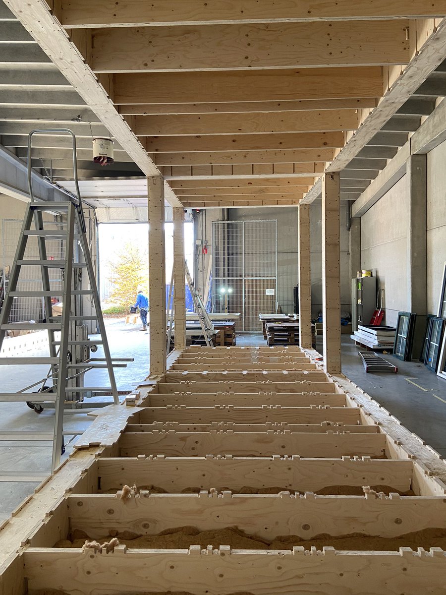 Testing and making new stuff on our #cnc! #RxDOMI #wikihouse #blackbird #housing