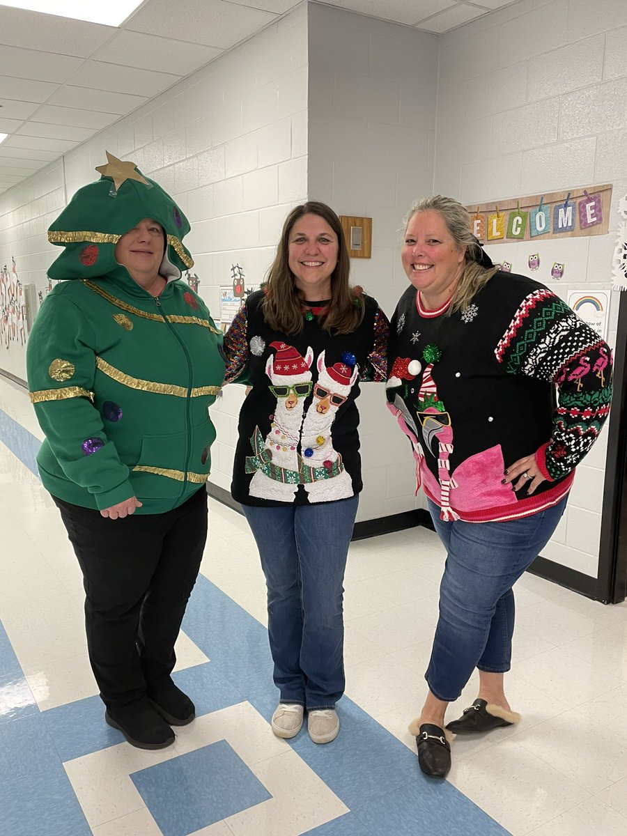 Ugly Holiday Sweaters #dolvIncredible #holidaychallenge @MaryJShean