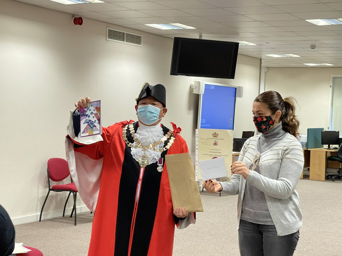 bishnug58's tweet photo. International Saturday Art & Design Club Crenford Community College Hounslow. The #56thmayor of @LBofHounslow Christmas Card competition & presented the certificate to winner and all participants a book token medal,council badge and shopping vouchers @tonylouki @CllrSteveCurran https://t.co/Dp6cEAGa7R
