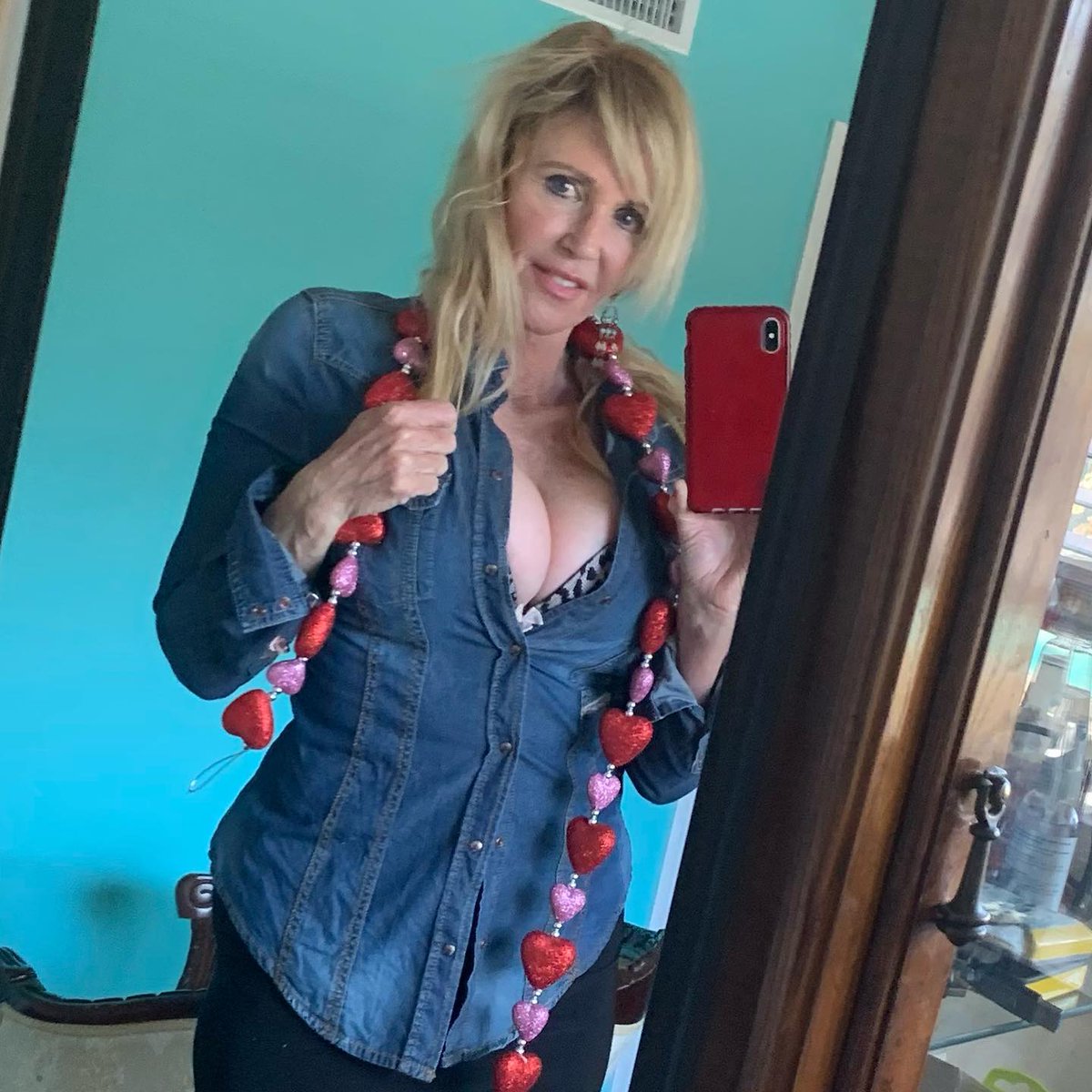 2 weeks to Christmas 🎄 💕... Where are you celebrating Christmas???