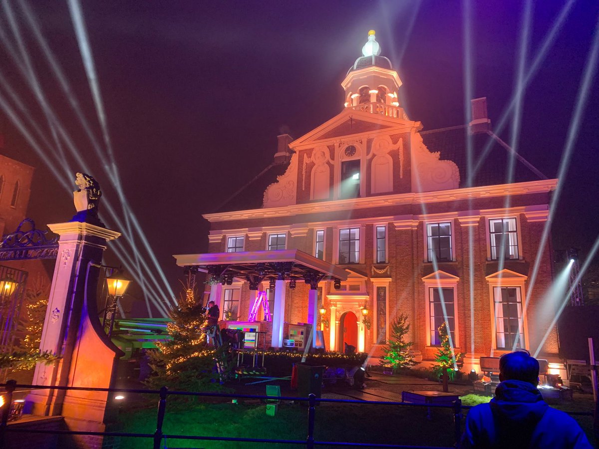 CrackState <a href="/heerenveen/">Gemeente Heerenveen</a> prachtig uitgelicht voor het programma “Kerst met de Zandtovenaar” van KRO-NCRV. Uitzending 18 december, 19.20 uur op <a href="/NPO3/">NPO 3</a> <a href="/ngoudenplak/">Regio Heerenveen 'n Gouden Plak</a>