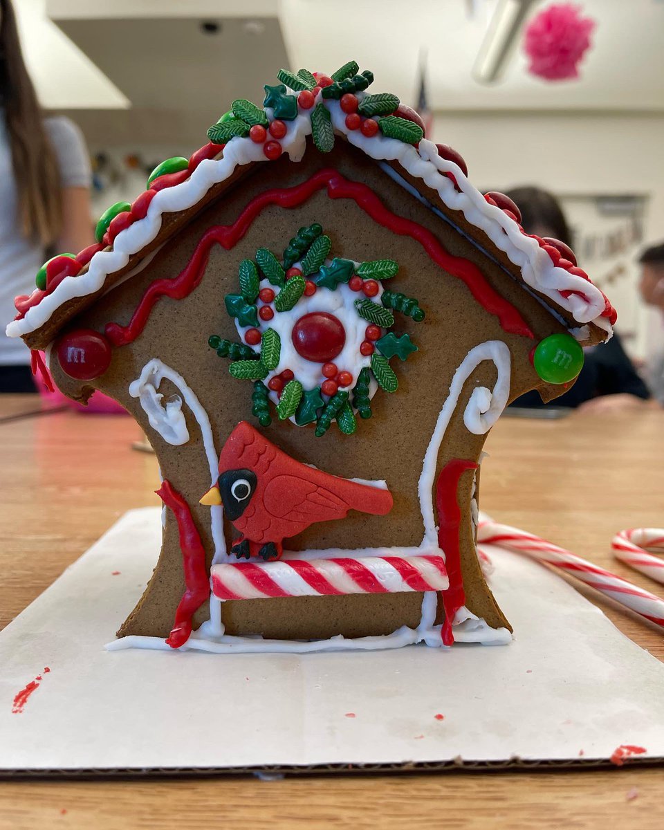 hgmsjaguars's tweet photo. Fun and proud times @hgmsjaguars #bakeology class preps for sweet holiday treats 🐾❤️ @MDCPS @MiamiSup @MDCPSPHantman @MDCPSNorth #jaguarlife https://t.co/A1t5kBfkL5