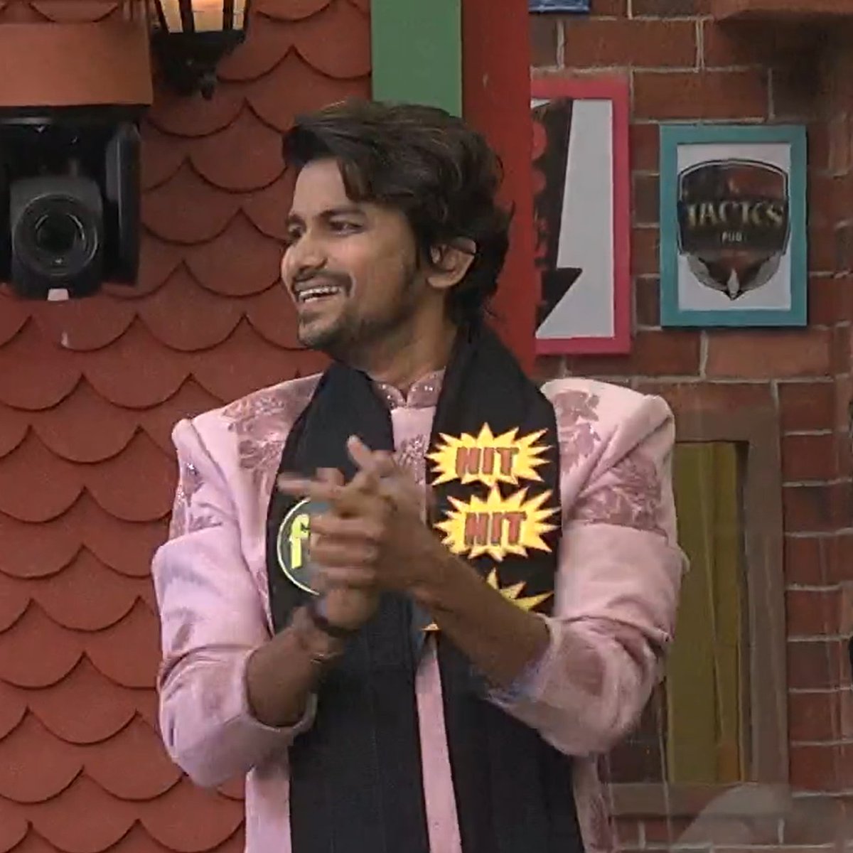 AkhilArmy_'s tweet photo. #Sunny is the 2nd finalist &amp; will be the title winner 100% 💥🔥

Congratulations @VJSunnyOfficial 💥

#TitleHunterVJSunny #BiggBossTelugu5 
#VJSunny  @VJSunnyTrends https://t.co/1bclRiQAHd