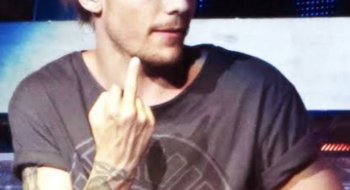 Louis91details tweet picture
