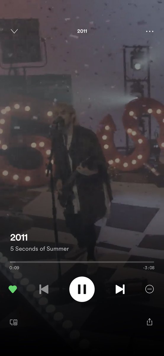 _0NLY_THE_BRAVE's tweet photo. Back to the days when the days were better <3 #stream2011 #5sos https://t.co/dASwUemkWx