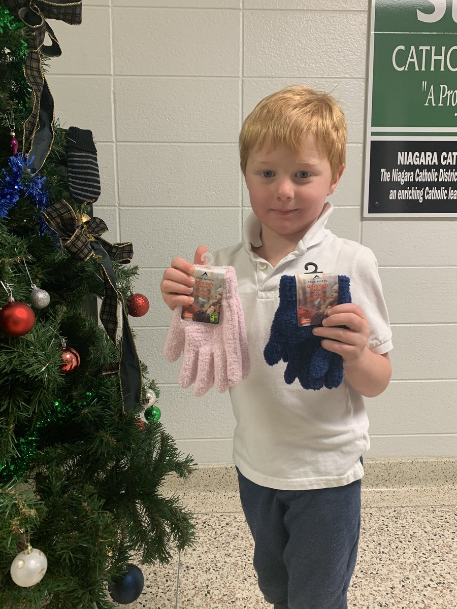 StEdwardKings2's tweet photo. More mittens for the @communitycwn Mitten Tree!  Thank you Grace and Henry! @niagaracatholic @StEdwardKings2 @KateMorin20 https://t.co/m2fOgGCKtC