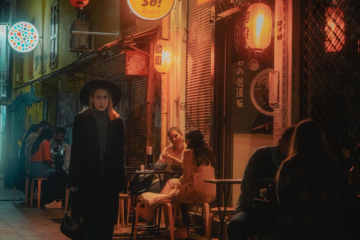 kon0s1's tweet image. Between lights and emotions #NFT #NFTs #NFTCommmunity #nftart #nftphotography 

Floor price at 0.05
opensea.io/collection/bet…