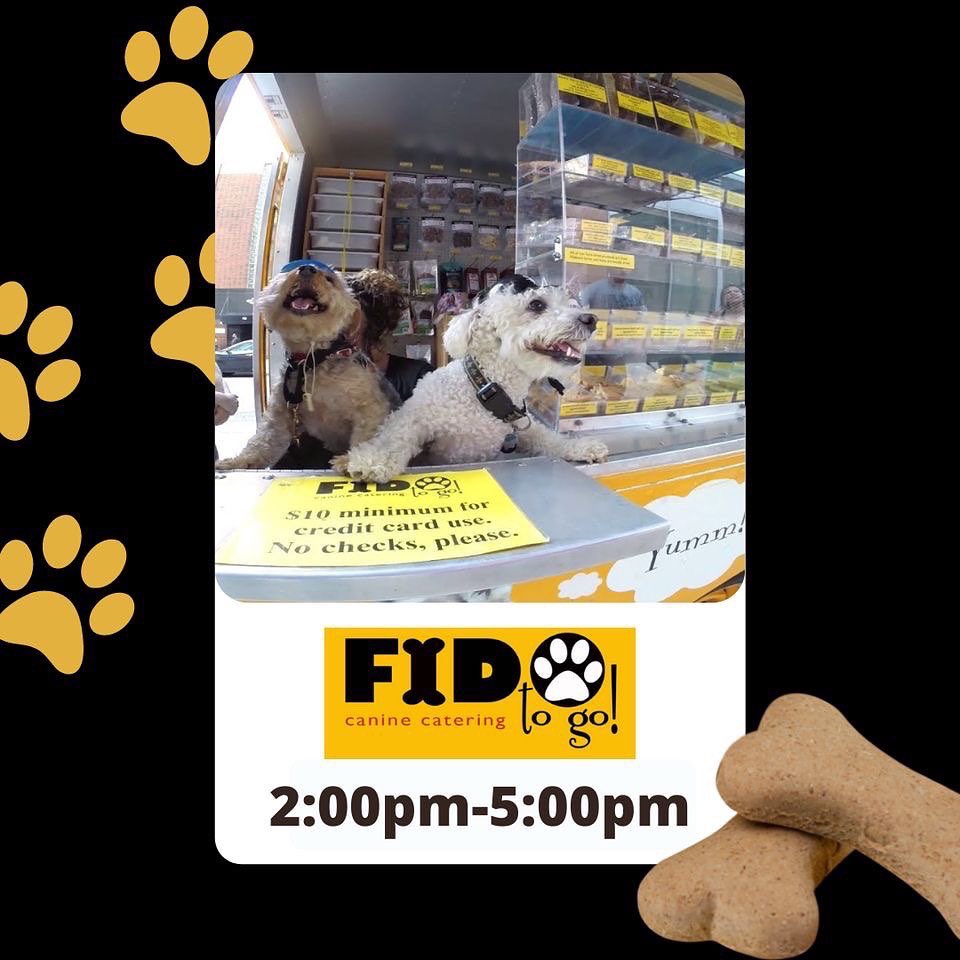 Bring your furry friend(s) &amp; family and Come join us for todays festivities as we “Stroll on Oak”!

🎶 Noon-2pm: Live caroling brought to you by Francis W. Parker School

🎅🏽 2pm-4pm: Take Pictures with Santa on Oak Street!

🐾 2pm-5pm: Fido to Go truck (located at 45-49 E Oak)