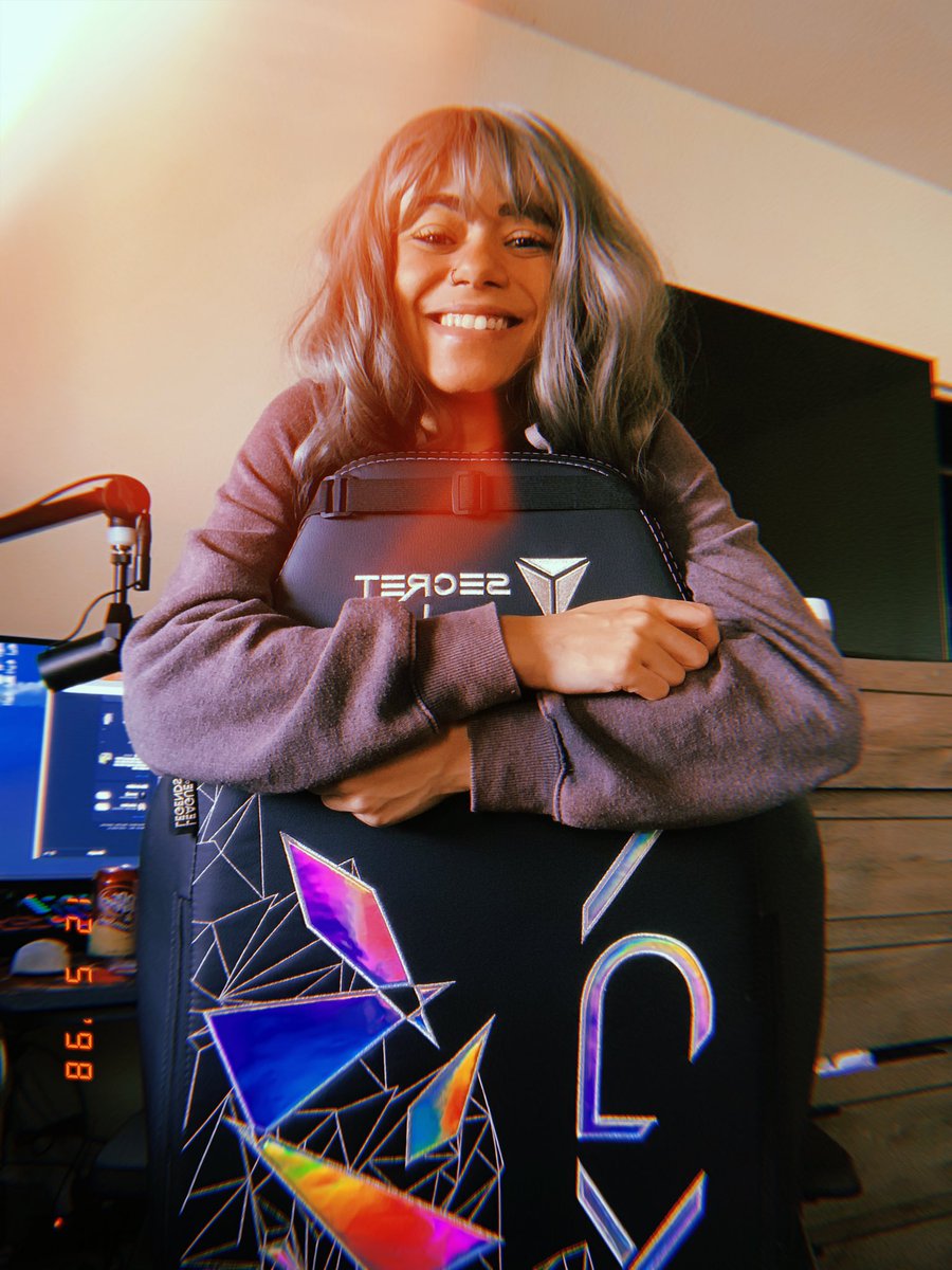 BlackKrystel's tweet image. LIVE NOW! Breaking in my new bby - I sleep, eat, game &amp;amp; repeat in my chairs so let’s just say they go through a lot 
 
S/o to @Drpepper for knowing how to treat da streamer
 
Wait, BK LIVE during the DAY?! GET IN HERE twitch.tv/blackkrystel
 
#treatthestreamer #drpepperpartner