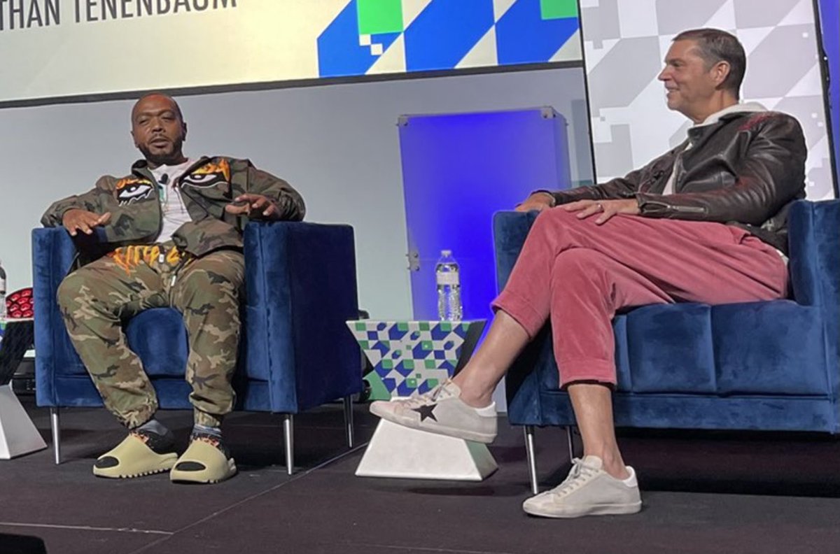 You may have weekend plans, but do you have “Raoul in pink capris interviewing stoned Timbaland” plans? Doubtful. #RealVision #vegastakeover