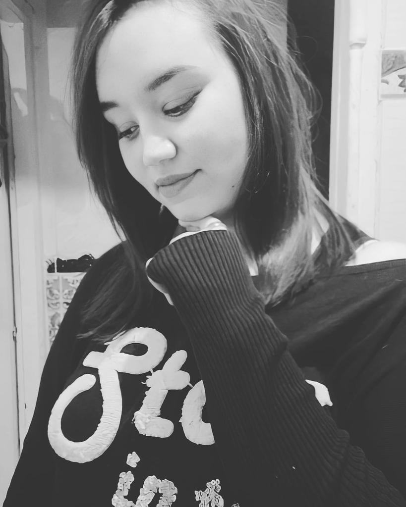 real___pes's tweet photo. You are strong💪 when you know your weakness. 
You are beautiful😍💓 when you appreciate💕 your flaws. 
You are wise when you👉 learn from your mistakes. 
#beautiful  #pictureoftheday #blackandwhite  #swag #me #love #WINTER #TwitterOfTime #F4F #l4l #ᴛʙᴛ #Repost #quote https://t.co/7oRKAuUYyX
