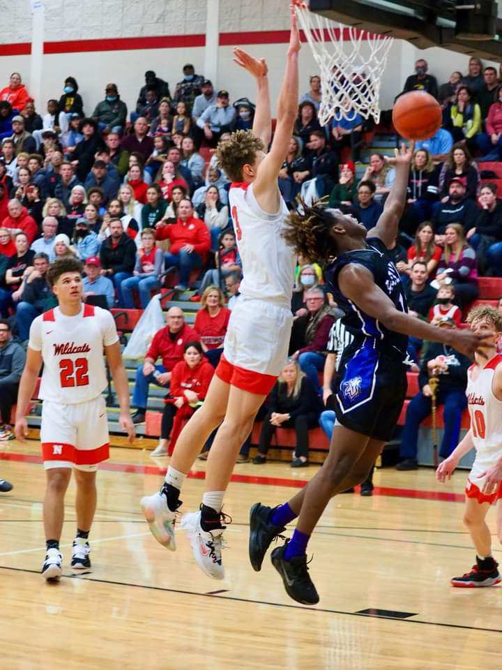 Some pics from last night’s win over a really good Wyoming Team. Ain’t No Half Steppin <a href="/JalenC03/">Jalen Charity</a> <a href="/GrantGeorge210/">Grant George</a> <a href="/ca4lvin/">Calvin Hyde</a> <a href="/SportsWildcats/">NVWildcats</a> @HoopsNorthview