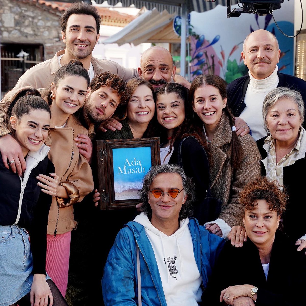 Canım arkadaşlarım, kalbimin odasında hep yanyana kalacağız ♥️ <a href="/adamasalidizi/">Ada Masalı Dizi</a>