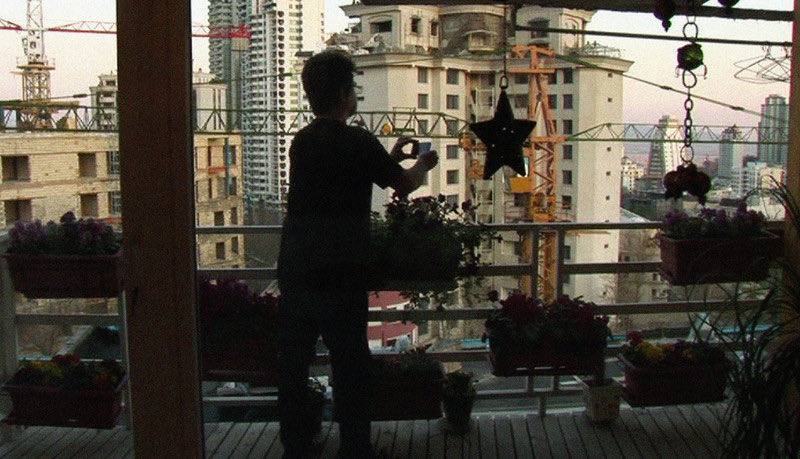 Gibboanxious's tweet photo. Honourable Mention: #ThisIsNotaFilm
In 2011, Iranian filmmaker Jafar Panahi made a diary with his phone in response to his government's threats against him. It is a film, & a very good one. The film was smuggled from Iran to Cannes on a flash drive hidden inside a birthday cake. https://t.co/TzIgmqxD8G