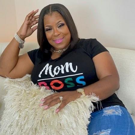 TRCMcDonough's tweet photo. Prophetess Shirelle Bryant is the epitome of a mother. She's a Spiritual Mother with many sons and daughters she adores and they all adore her back! Mom Boss is who she is and her spiritual children wouldn't trade her for the world! We love you Dr. Bryant!
#31DaysofProphetess https://t.co/irJ07TIVSb
