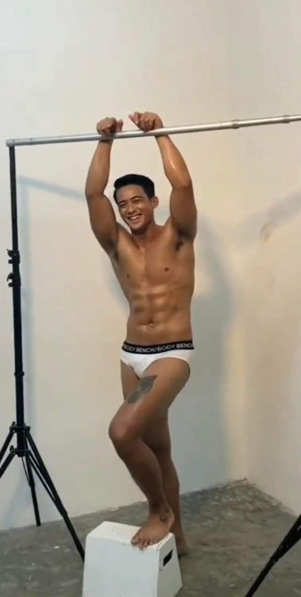 KrisJade9's tweet photo. HotnessOverload Papilicious Argel! 😘😍🔥🔥🔥😘😍💪💪💪
#baewatchph😍😍😍 https://t.co/Jg26uLx80L