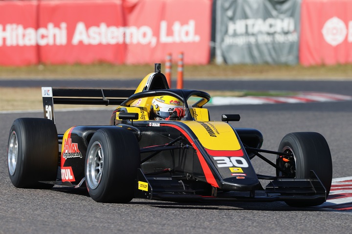 bmaxracing's tweet photo. B-Maxマスターカルテット🏎️🏎️🏎️🏎️
4号車 #今田信宏
27号車 #SYUJI
30号車 #DRAGON
96号車 #TAKUMI
明日12日の決勝は
09:10~ 第12戦決勝(12周)🏁
12:35~ 第13戦決勝(12周)🏁
応援してください👍
#bmaxracing #bmaxengineering #FRJ #鈴鹿サーキット https://t.co/g8MtUvY0Vm