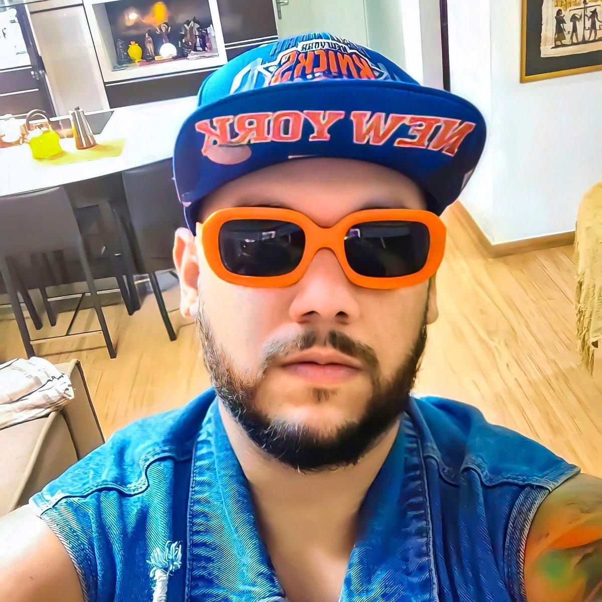 EldelCirco's tweet photo. #NuevaFotoDePerfil https://t.co/F7dggAerNX