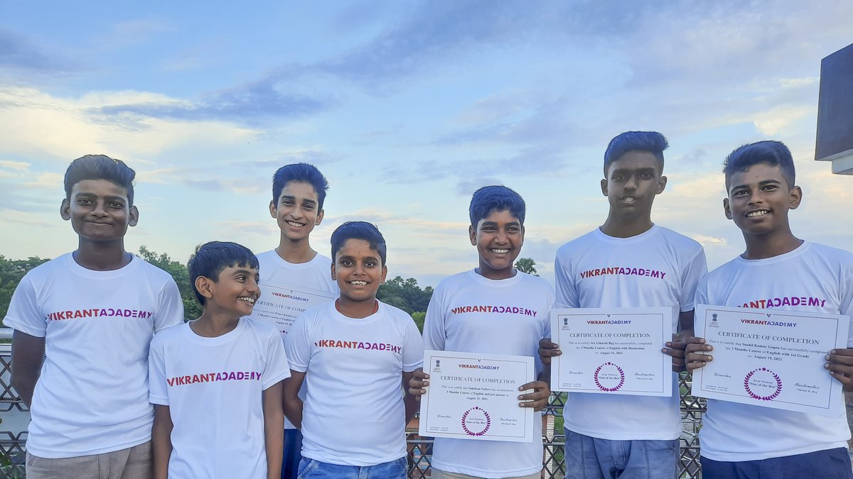 Vikrantkroy's tweet photo. We're solving major challenges as in-equality, standard, and affordability .

We’re Re-Imagining Education and I’m so thankful for the government and private sectors for their recognization and support along the journey. 
It is something the state needs. #equlality #education https://t.co/FzKsOkxhqU