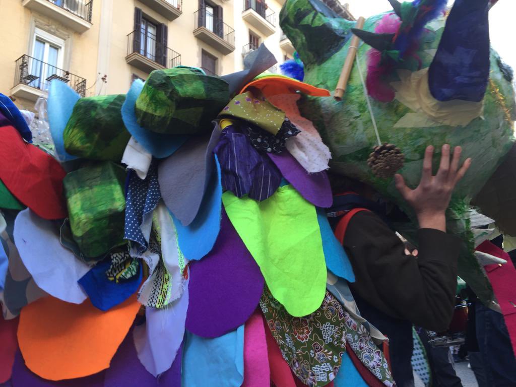 EEntenca's tweet photo. La festa continua! @AFI_Entenca @valldauralabs @bcn_ajuntament Gaudint del Projecte Furnish! https://t.co/IqaglPPv0D
