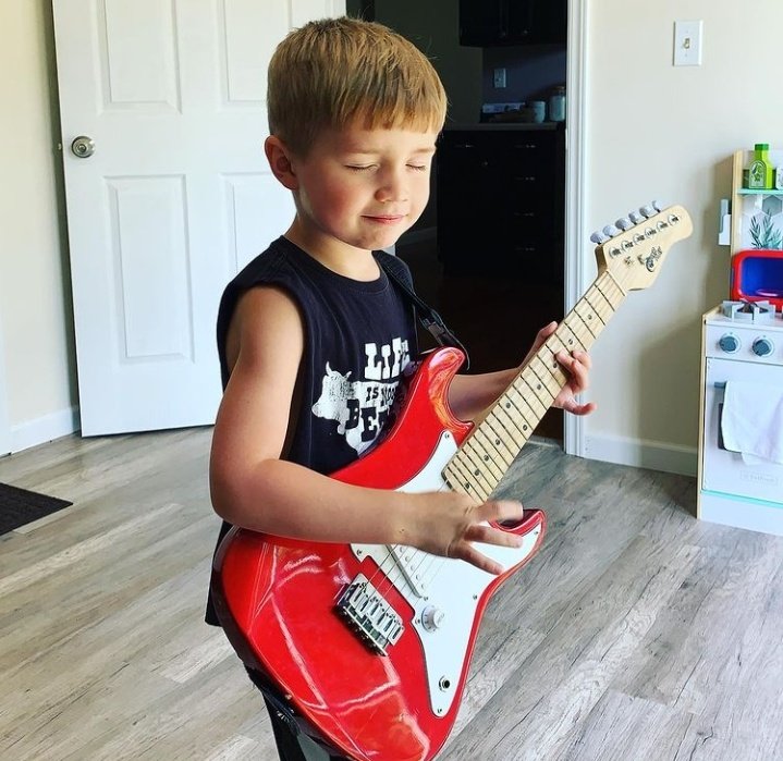 dclynchprvt's tweet photo. this dude's gonna be 5 tomorrow ... time has definitely flown with my boy. we love you, little man. https://t.co/TkOhTj9t3C