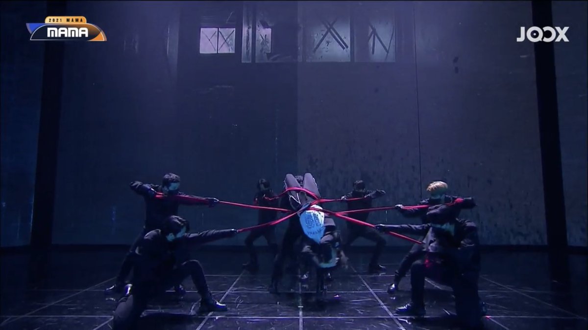 enhypenupdates's tweet photo. [PHOTO] 211211

ENHYPEN performed a striking stage of <Drunk-Dazed> and <Tamed-Dashed> at the 2021 Mnet Asian Music Awards!

ENHYPEN BLAZES FOR MAMA
#ENHYPEN6thROTY #엔하이픈_MAMA_신인상_축하해 #ENHYPEN_WWFCTop10 @ENHYPEN_members @ENHYPEN https://t.co/7XyJsawN1K