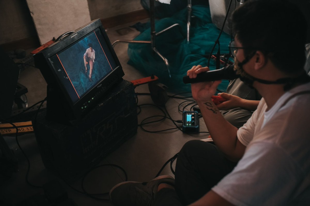 TheJuans_BAND's tweet photo. SABIK MV BTS

Watch it here: https://t.co/06m6KAHVAU

TheJuans SabikMV
#SabikMusicVideo https://t.co/sxkic3DAyr