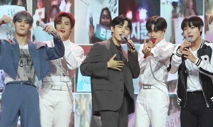 tbonwyW1's tweet photo. THANK YOU WANNA ONE!

WANNA ONE IS BACK
#워너원_워너블_가보자고
#ThereforeWeAreStillOne
#WannaOne #워너원 
@WannaOne_twt https://t.co/WJvyB3dfFw