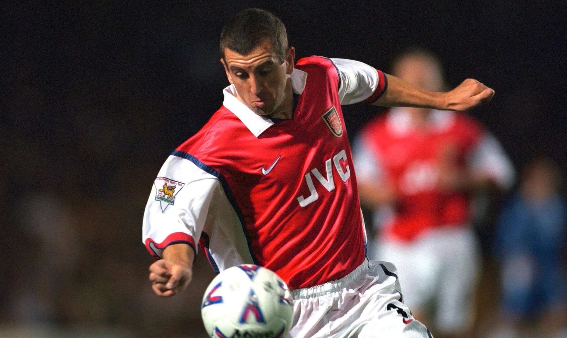 Happy Birthday to Arsenal legend Nigel Winterburn, who turns 58 today! 