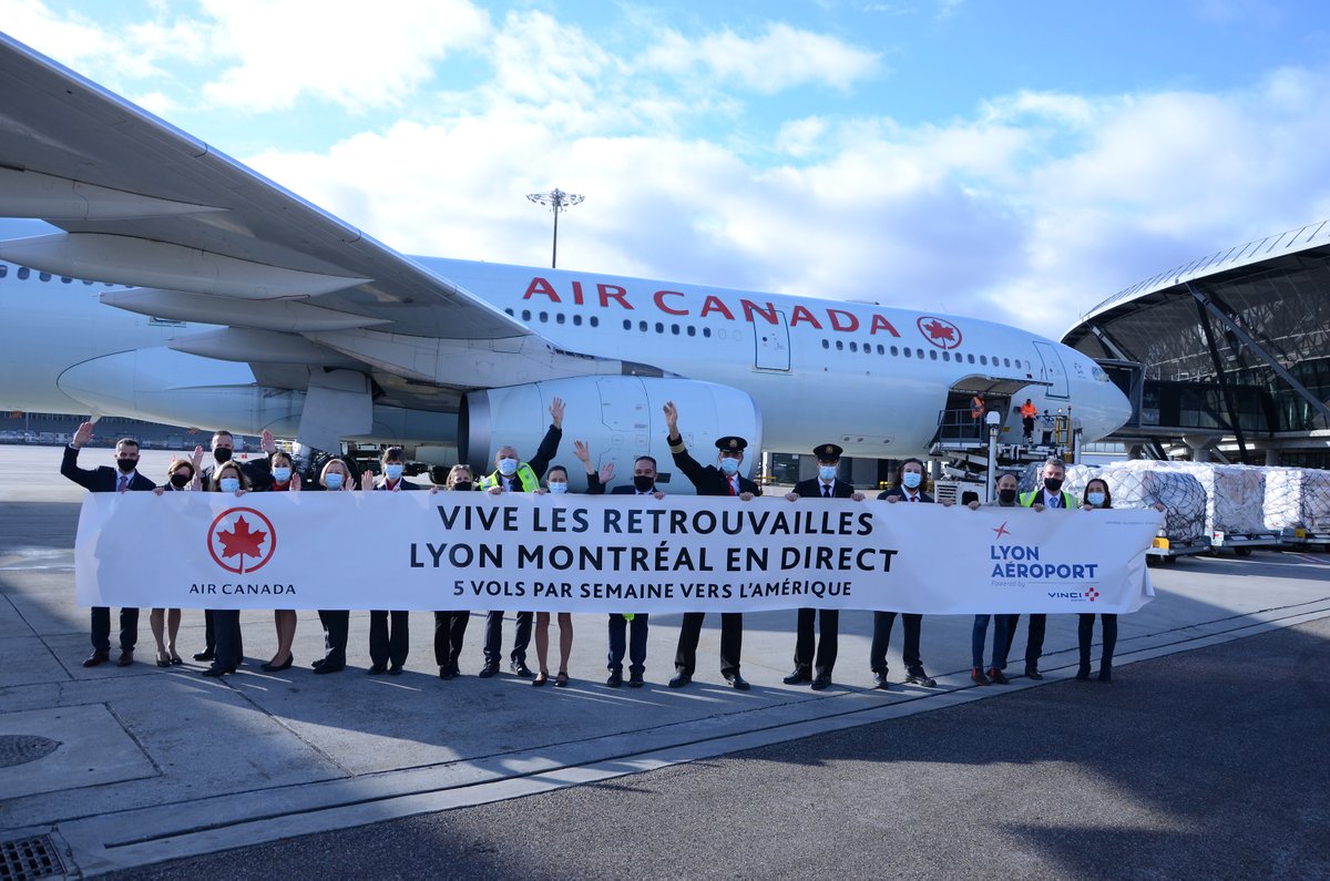 Air Canada tweet media