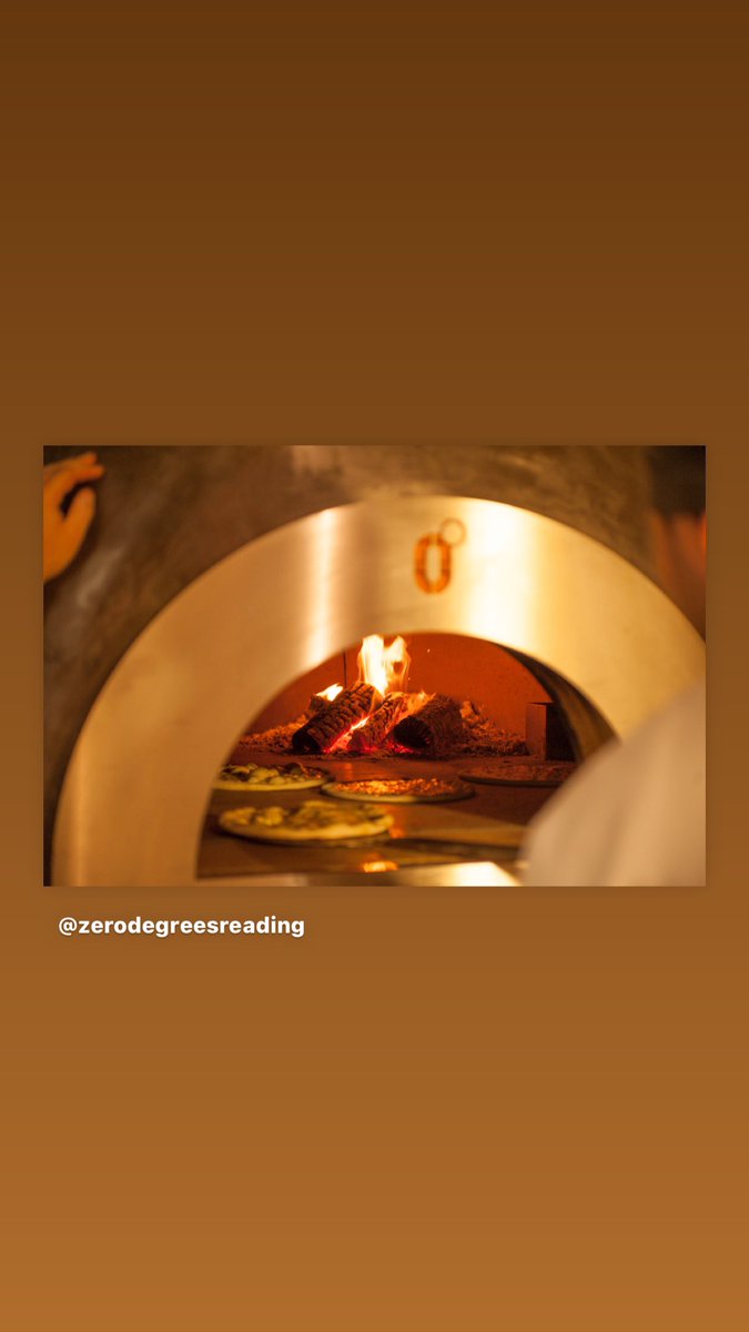 Nothing better than a wood burning pizza oven!
#pizza #pizzaoven #restaurant #microbrewery