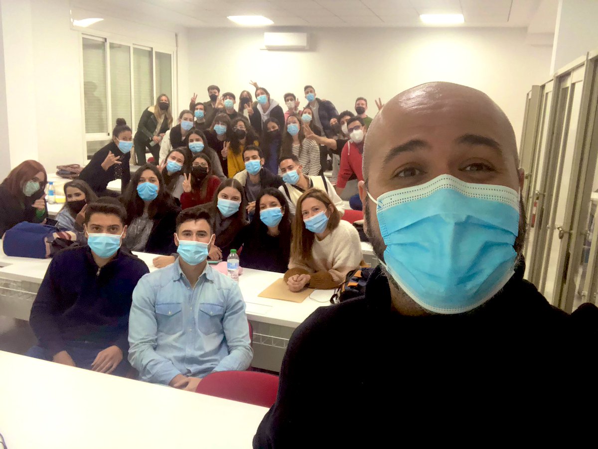 ¡Qué buen rato pasé la semana pasada en <a href="/ENCamaraSevilla/">Escuela de Negocios</a> con los alumnos del #MasterMKTDigitalSevilla! 🤓

Estuvimos trabajando con Instagram y con cómo provocar reacciones en la audiencia. 

Nos volvemos a ver en enero 😉