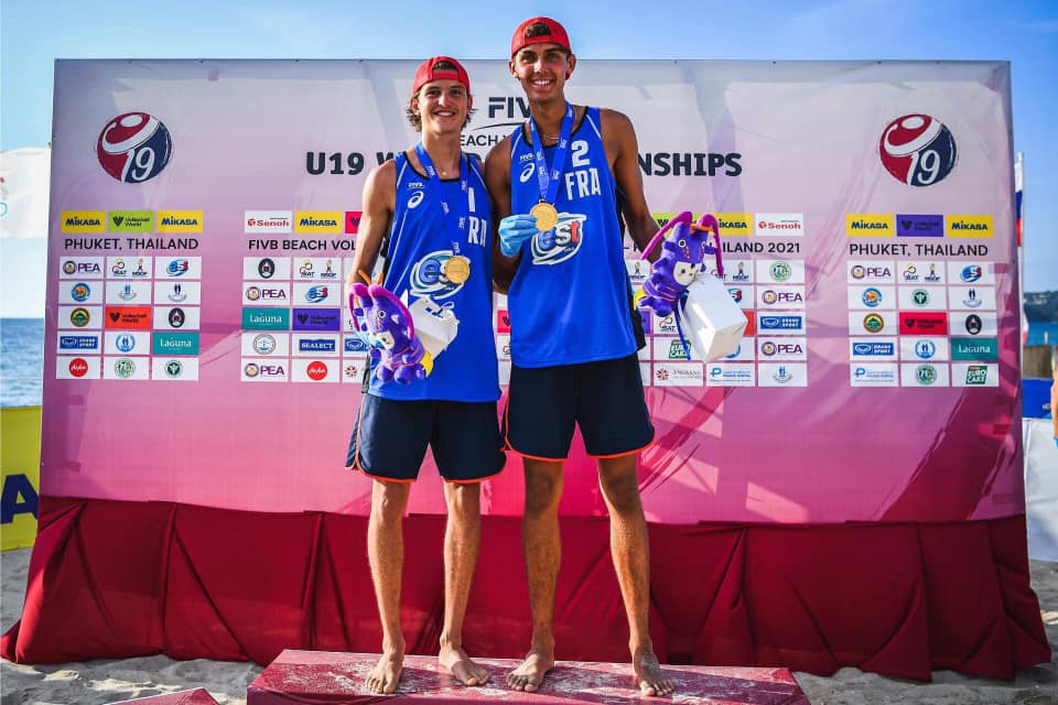 #EDFBeach
L’équipe de France CHAMPIONNE du MONDE U19 !!! 🏆🥇🇫🇷
Félicitations Arthur Canet et Téo Rotar ainsi qu’à toute l'équipe staff David Martin, Stephane Canet et Guillaume Bourlet !
#BeachVolleyball #beachvolleyball 
<a href="/lequipe/">L'Équipe</a> <a href="/francetvsport/">francetvsport</a>