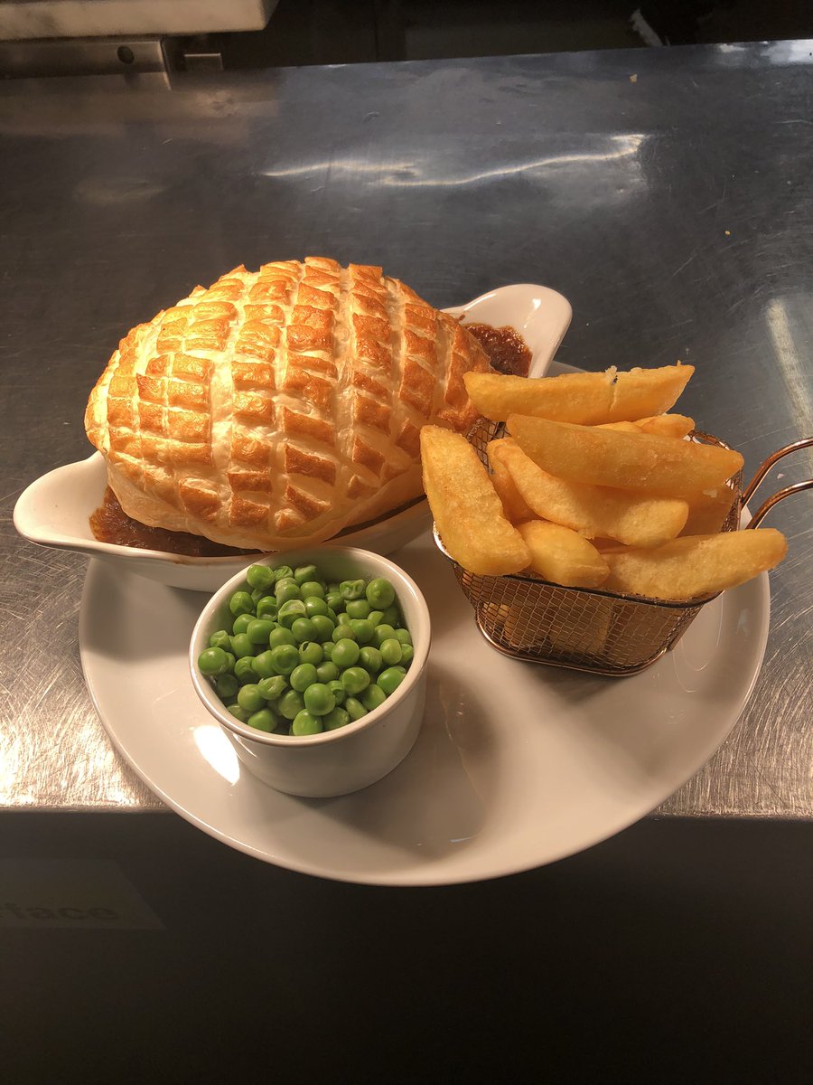 JollySaltford's tweet photo. What’s the plan for the weekend?

Fancy Burgers, Curries, Fish ‘n’ Chips, Lasagne, Chilli Garlic King Prawns, Brie Wedges &amp; Desserts?

Then come down to Jolly Sailor!!! https://t.co/40gkyxrdqh