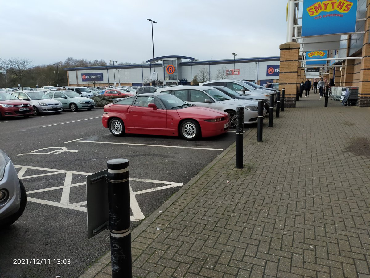 FreeMotorLegal's tweet photo. Today's winning car park spot https://t.co/47TmPlJKuM