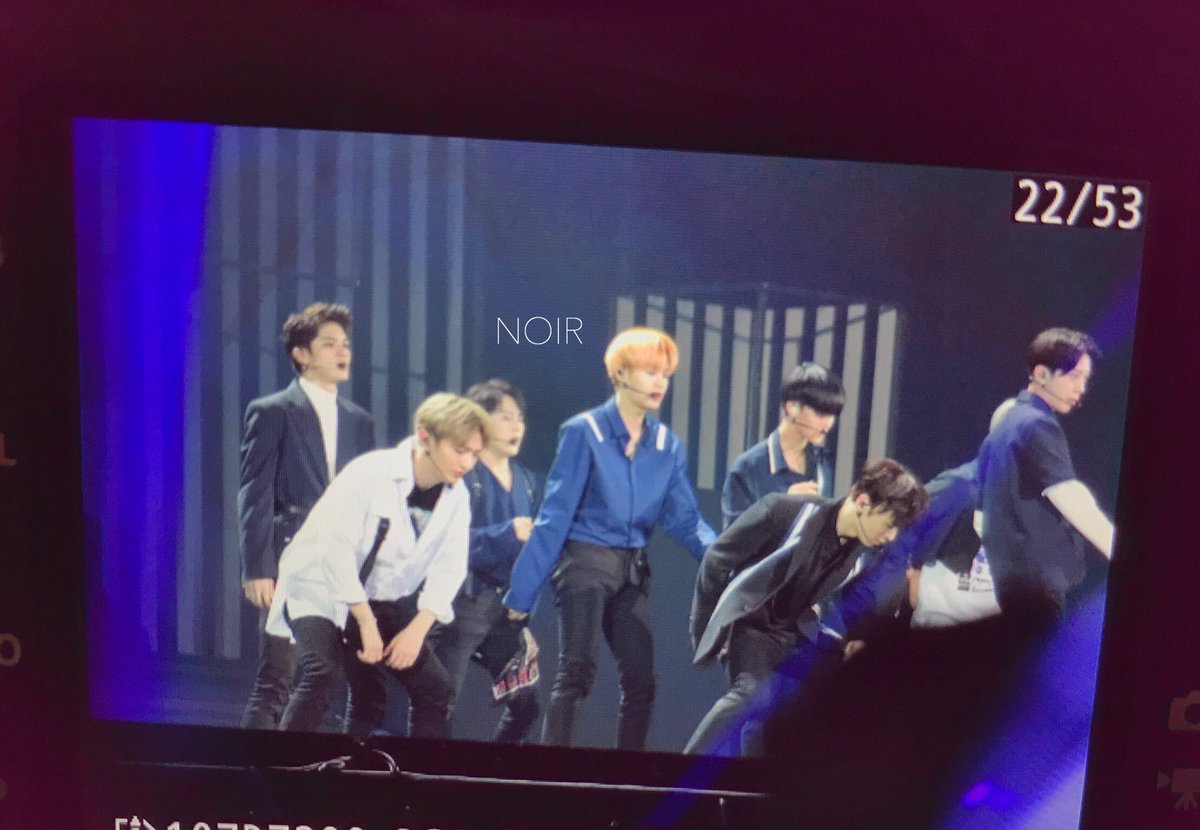 NOIR_____twt's tweet photo. ワナワン再結成胸熱😣💗
昔撮ったな〜全然上手く撮れんかったけど人気過ぎて

#WannaOne #ワナワン #워너원 https://t.co/Wrfd5RG510