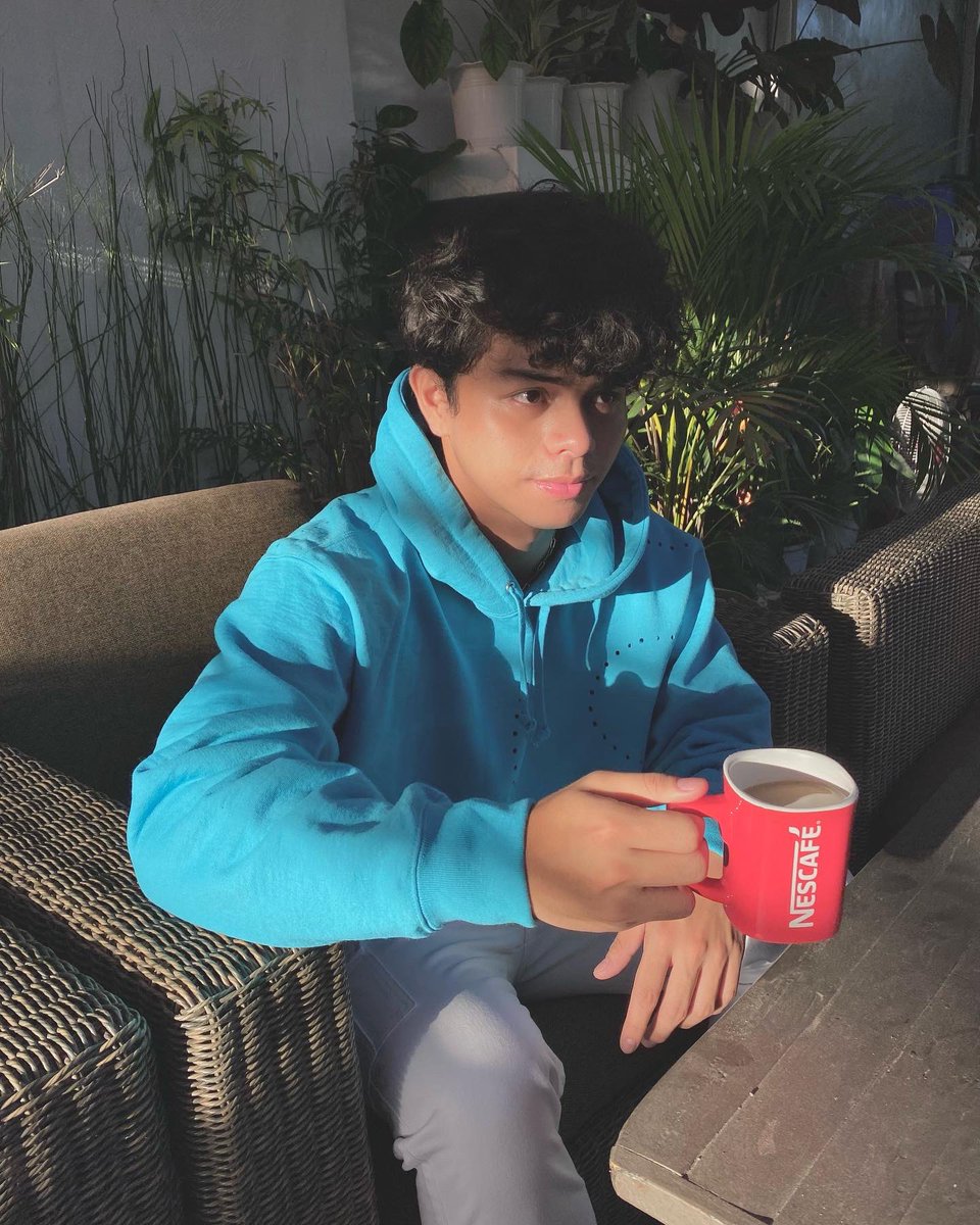 Totoong may bago ako, bagong discovery. Ang mas pinacreamy na Nescafe white, Try nyo din mga kolokoys, Quality!
#SwitchtoNescafeCreamyWhite

<a href="/NescafePH/">NESCAFÉ Philippines</a>