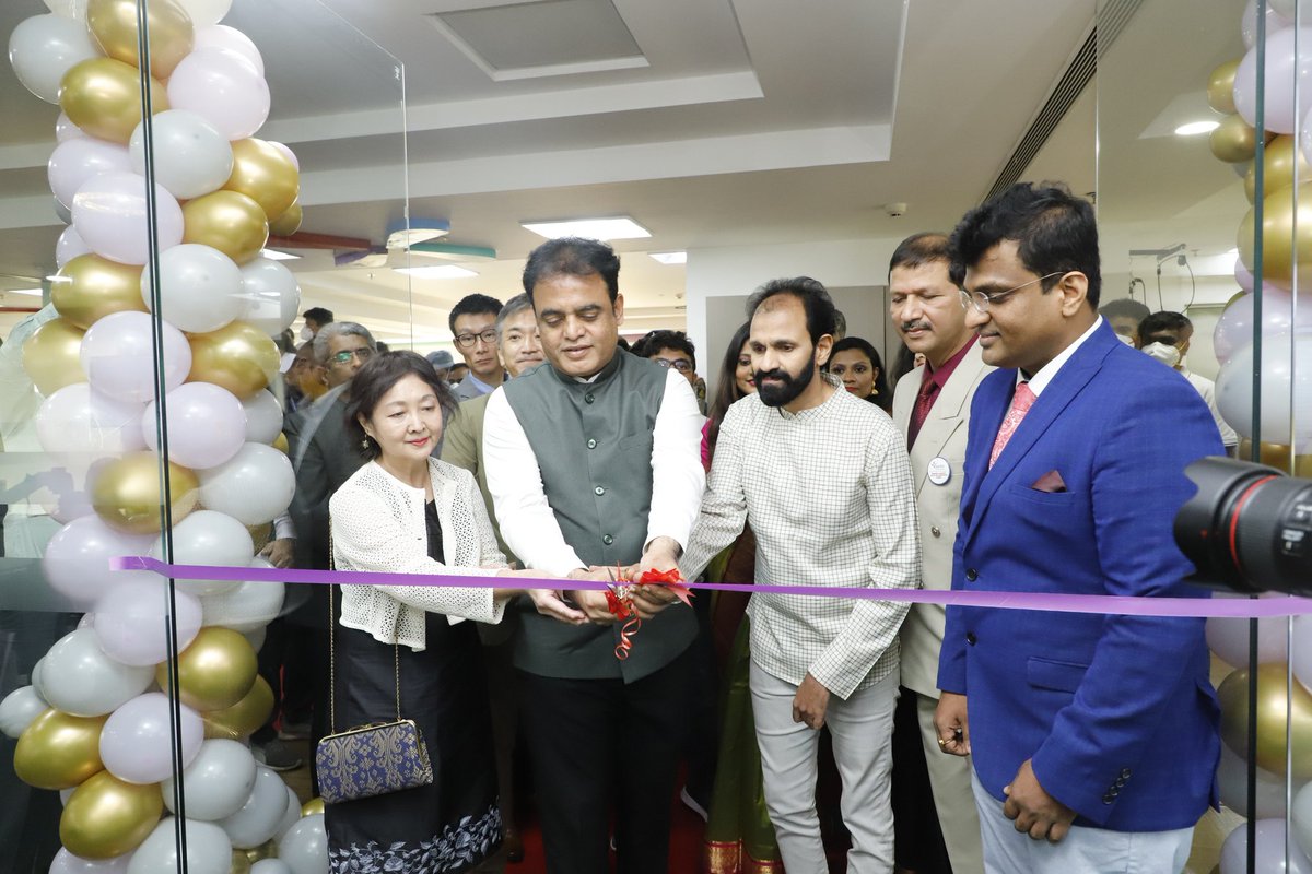 bengalurulive_'s tweet photo. Bengaluru hospital launches robotic rehab treatment
Karnataka Minister lauds #SakraHospital for new treatment with #Japan tie-up
https://t.co/fVxquBMhT6
#Bangalore #Bengaluru #Karnataka #roboticrehabilitationtreatment @drashwathcn @OfficeofAshwath @SakraHospital @RRK_Official_ https://t.co/wewRg4iU3k