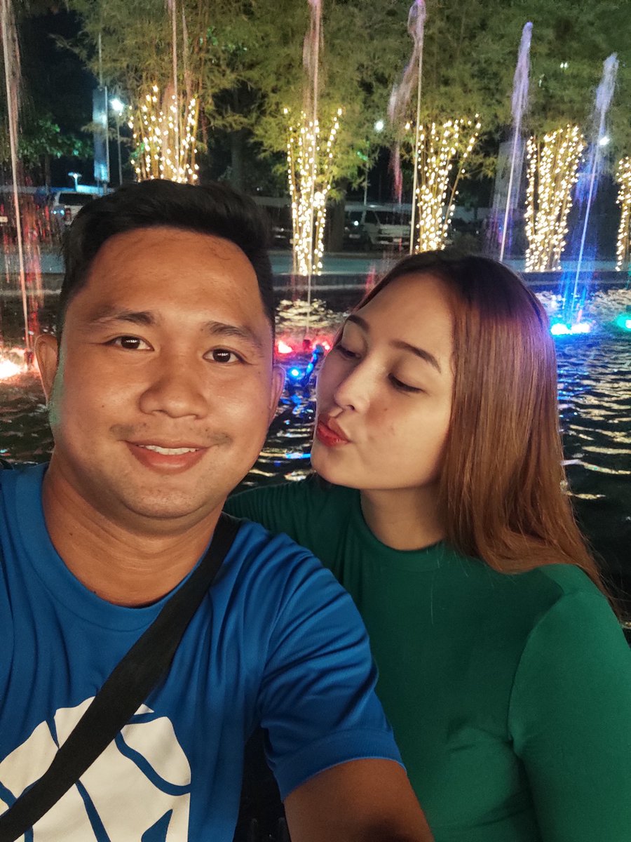 Nettybucoy's tweet photo. This is us 💚
#SaturDate #Threegether #littlePrincess #HappyFamily https://t.co/jCU9I8cVoE