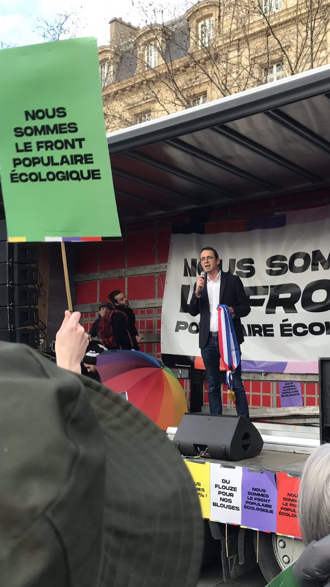 coline_serra's tweet photo. “@JLMelenchon @yjadot @Fabien_Roussel vous n’aurez pas nos parrainages si vous n’allez pas au rassemblement” promet @DechyFrancois, co-initiateur du https://t.co/7GkfoRKkG3 https://t.co/kc06YnquX3
