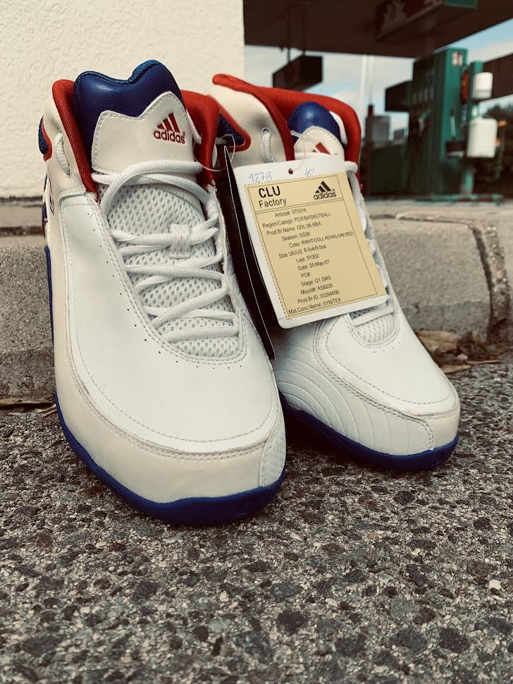 Dexstar241's tweet photo. Adidas NBA unreleased sample aus 2007 auktion endet in 2 Stunden https://t.co/kKDYF4Sm8O