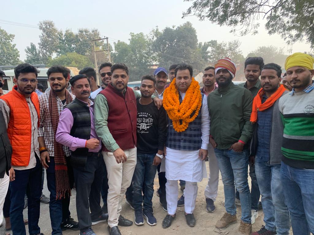 YIAINDIA's tweet photo. कल दिनांक 10 दिसंबर को युवा संकल्प ���ात्रा का जौनपुर में जगह-जगह पर भव्य स्वागत किया गया व संगठन की जौनपुर इकाई द्वारा बी.आर.पी.इंटर कॉलेज में संगोष्ठी का आयोजन किया गया।
@Drkdskds
@DrPramendr 
@shatrudrapratap 
@ippatel 
@DrBS07 
@impatelvivek 
@BJPManojM https://t.co/XRNkJSCtuY